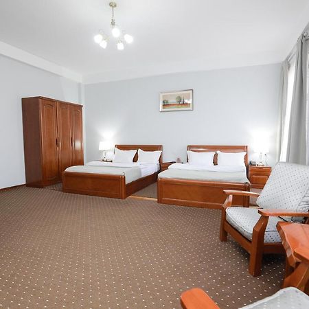 Khujand Grand Hotel Exterior photo