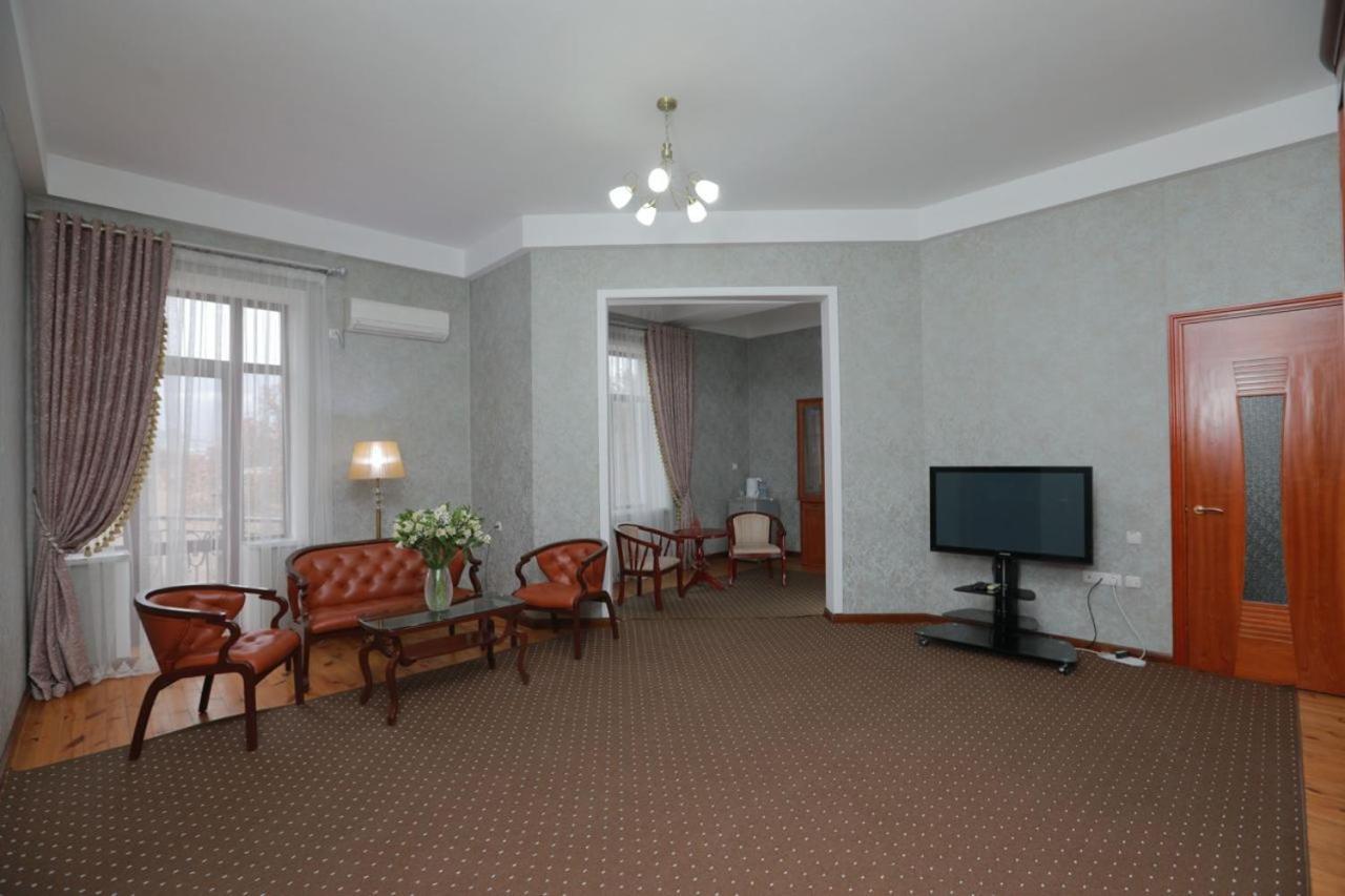 Khujand Grand Hotel Exterior photo